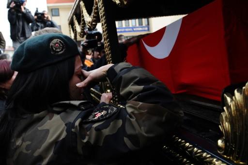 Özel Harekat Dairesi Başkanı Behçet Oktay için Emniyet Genel Müdürlüğü'nün Dikmen'deki binasında tören düzenlendi