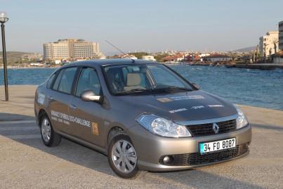 Renault, piyasaya çıkarmaya hazırlandığı yeni Symbol'ün yakıt testini Türkiye'de gerçekleştirdi.