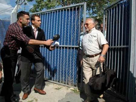 Saray Cezaevi'nde bir yıldır yatan eski Deniz Kuvvetleri Komutanı İlhami Erdil, tahliye edildi.