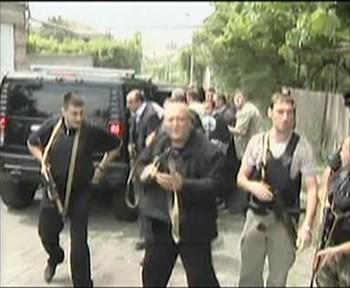 Gürcistan Cumhurbaşkanı Mihail Saakaşvili Gori'de korku dolu anlar yaşadı.