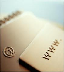 Bazı sitelerde olmayabilir ama çoğunlukla açık adres ve telefon numarası var mı dikkat edin. Çoğunlukla iletişim, bize ulaşın gibi bölümler çoğu sitede mevcuttur.