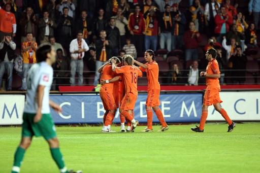 Ligdeki tek golünü sezonun ilk maçında Denizlispor'a kaydeden Lincoln de Konyaspor maçında 2. golünü filelere gönderdi.