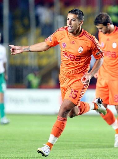 Galatasaraylı taraftarlar her zaman olduğu gibi Ali Sami Yen Stadı'nı tam olarak doldurmadılar.