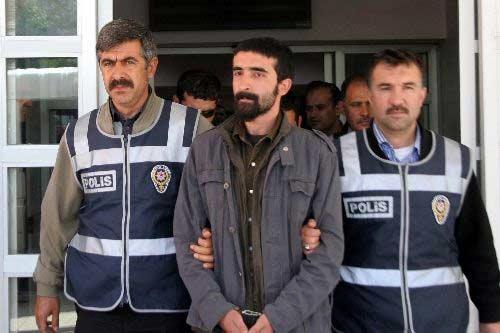 Konya'da terör örgütü operasyonu. DTP İl Başkanı Ayfer A'nın aralarında olduğu 18 kişi PKK ile bağlantılıı oldukları gerekçesiyle gözaltına alındı