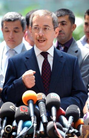 eski Devlet Bakanı ve Başbakan Yardımcısı Abdüllatif Şener