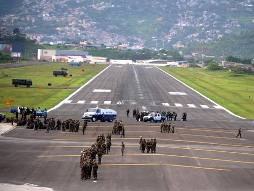 En son 30 Mayıs 2008'de 5 kişinin ölümüyle sonuçlanan kazanın ardından, Honduras Başkanı Manuel Zelaya bu konuda bir şey yapması gerektiğini fark etmiş. Uluslararası uçuşları kısa bir süre için Soto Cano Amerikan üssüne inmeye başlamış ve 6.132 feet (1.869 metre) uzunluğundaki pist, 7.096 feet'e (2.163 metre uzatılmış. Her ne kadar yeni pist de yeterince uzun değilse de, o yıldan beri havaalanında ciddi bir kaza olmamış.
Hürriyet/Eda UTKU