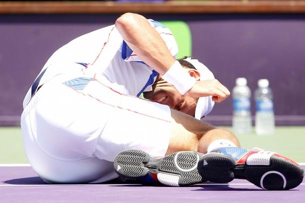 Sezona olağanüstü bir başlangıç yapan ve Rafael Nadal ile Roger Federer arasındaki rekabete ortak olmanın ötesinde dünya sıralamasında zirveye emin adımlarla ilerleyen Djokovic, final setini 7-4'lük ''tie-break'' sonunda 7-6 kazandı.
