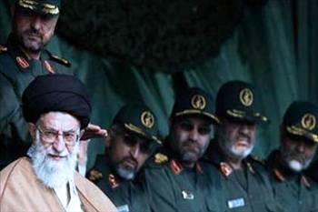 Bu gösterilere karşılık olarak Tahran'da onbinlerce kişi Mahmut Ahmedinejad'ın zaferini desteklemek için toplanmıştı.