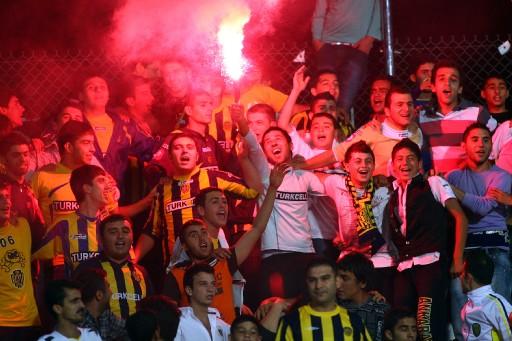 TBMM 90. Yıl Kupası'nın ikinci karşılaşmasında Gençlerbirliği, Ankaragücü'nü 1-0 yenerek finalde Ankaraspor'un rakibi oldu.