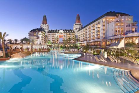 Hotel Delphin Diva

Çiftlerin en sevdiği oteller kategorisinde ödüle layık görüldü.
(Antalya/Lara)