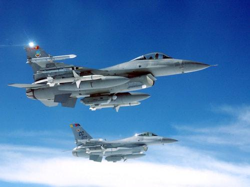 F-16 savaş uçakları