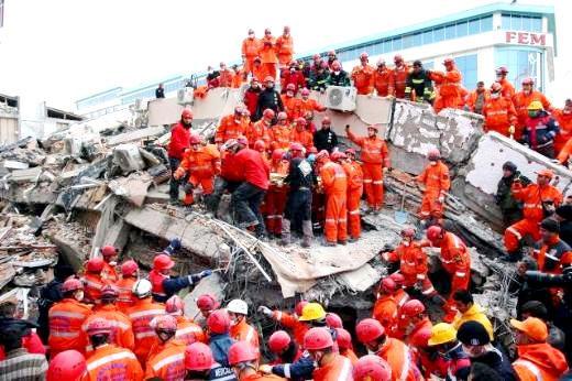<p>Ankete katılan vatandaşlar, devletin afet durumunda ge&ccedil;mişe g&ouml;re daha hazırlıklı olduğunu d&uuml;ş&uuml;n&uuml;yor. Bu kanaati paylaşanların oranı y&uuml;zde 75.1.</p>