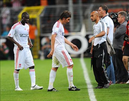 Sivasspor, Şampiyonlar Ligi 3. Ön Eleme turunda Anderlecht'e Belçika'da farklı yenildi. 5-0'lık maçta Yiğidolar'ın kaleye şutu bile yok...
