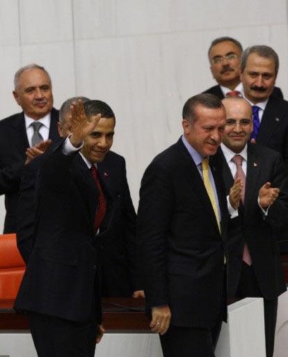 Resmi bir ziyaret için Türkiye'de bulunan ABD Başkanı Obama, TBMM Genel Kurulunda milletvekillerine hitap etti. Obama TBMM'de konuşan 29. devlet başkanı oldu.