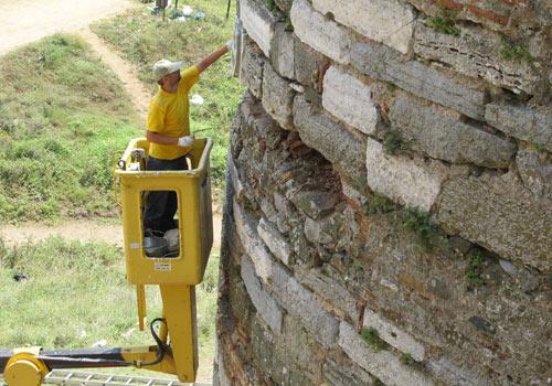 Beykoz Anadolu Kavağı sırtlarindaki Yoros Kalesi kazısı, kentin kültür ve turizm hayatına İstanbulun tarihi açısından çok önemli tarihi değerler kazandırıyor.