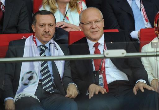 TÜRK FUTBOLUNUN ACI GÜNÜ<br>HASAN DOĞAN VEFAT ETTİ