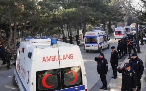 Muhsin Yazıcıoğlu ve arkadaşlarının geçirdiği kaza sonrası naaşları bulunanardan Pilot Pilot Kaya İstektepe'nin cenazesi İstanbul'a, muhsin Yazıcıoğlu ve diğer arkadaşları Ankara'ya gönderildi