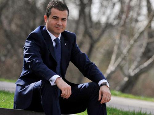 7) Gençlik ve Spor Bakanı Suat Kılıç
