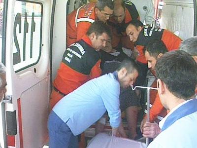Bursa'da kadın sığınma evinde yaşayan 240 kiloluk kadının rahatsızlanması üzerine 20 kişilik itfaiye, ambulans ve sivil savunma ekibi seferber oldu.
