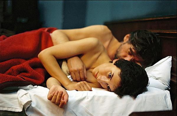 33 - Duvara Karşı (Fatih Akın, 2004)