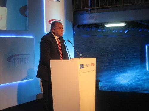 İDO, T&uuml;rk Telekom ve TTNET işbirliğiyle d&uuml;nyada bir ilke imza attı. OnSealine adını verdikleri proje ile Feribotta kablosuz internet hizmeti sunacak