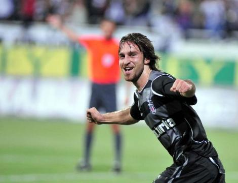 Beşiktaş Teknik Direktörü Ertuğrul Sağlam, NK Siroki Brijeg karşısında, Antalyaspor maçının kadrosundan 3 değişiklik yaptı.