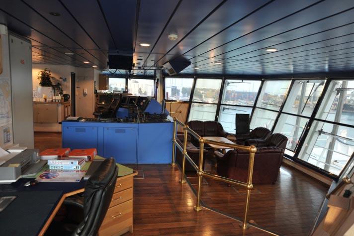 TPAO adına 3 boyutlu sismik veri toplayacak Norveç bayraklı Oceanic Challenger isimli gemi, Antalya Limanı'na geldi. İşte Türkiye'nin petrol arayacağı gemi: