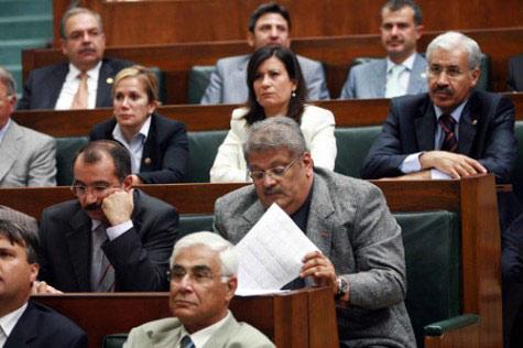 Vefat eden yapımcı, sanatçı ve AK Parti İstanbul Milletvekili Osman Yağmurdereli