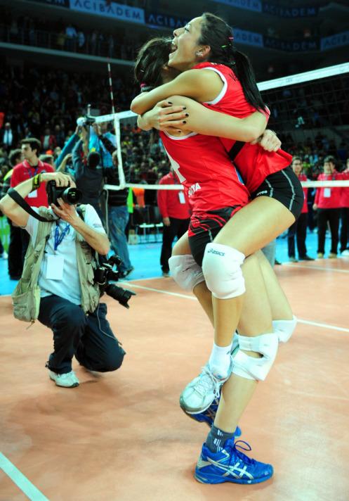 Grupta oynadığı 6 maçı da kazanan Türk ekibi, lider olarak 12′li play off’a kaldı.