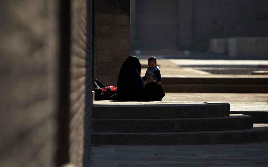 MISIRIN BASKENTI KAHIRE'DE BIR BIRINDEN GUZEL TARIHI CAMILERI GORMEK MUMKUN. FARKLI MIMARI OZELLIKLERE SAHIP CAMILER, KENTE GELEN YERLI VE YABANCI TURISLERIN ILGISINI CEKIYOR.