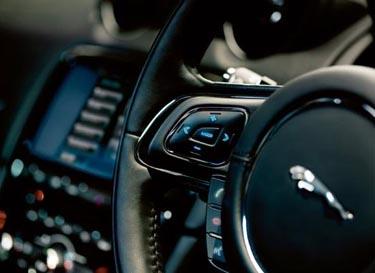 2010 Jaguar XJ tanıtıldı