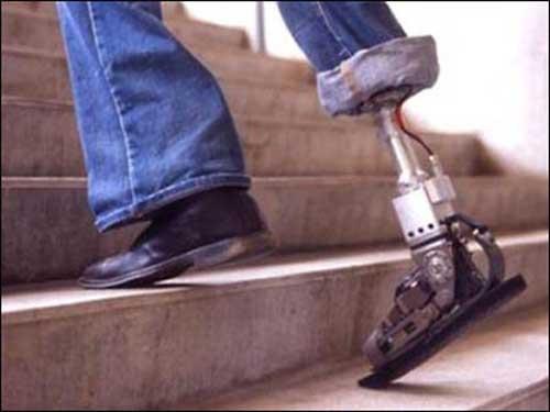 <p><span style="font-size: small;"><em><span style="text-decoration: underline;"><strong>Gazileri Güçlendiren Vakıf</strong>: Resmi adı; Türk Silahlı Kuvvetleri Elele Vakfı.1996 yılında Ankara’da kuruldu. Hizmetlerinden; Malül gazilere protez sağlamak.</span></em></span></p>