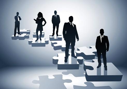 <p><strong>SOSYAL BİLİMLERİ FEN İLE HARMANLA</strong></p>
<br>
<p>Jobs Kendimi hep sosyal bilimlere ait gördüm. Ama elektroniği de hep sevdim. İkisinin kesiştiği noktada durmaya karar verdim diyor. Yaratıcılığı teknolojiye, sanatı mühendisliğe entegre etmesi böyle mümkün oldu. Kendisinden daha iyi teknoloji uzmanları ve tasarımcılar vardı ama şiirle işlemcileri o birleştirmeyi başardı.</p>
