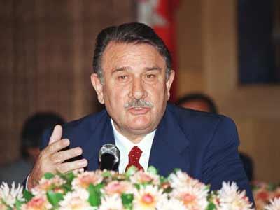47'inci Hükümetin Başbakanı Yıldırım Akbulut