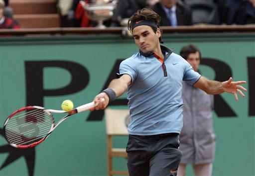Roland Garros'u hiç kazanamamış 13 Grand Slam şampiyonu Roger Federer, hayatının en büyük hayalini gerçekleştirip daha önce 3 kez finalde Nadal'a yenildiği Fransa Açık'ta şampiyon oldu...