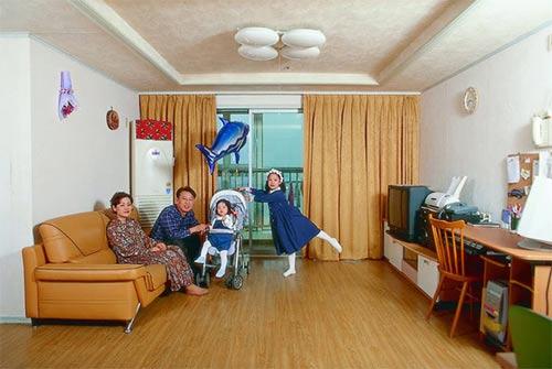 Yeondoo Jung
2001 tarihli Evergreen Tower dizisinden, Gwangjin-gu, Seul