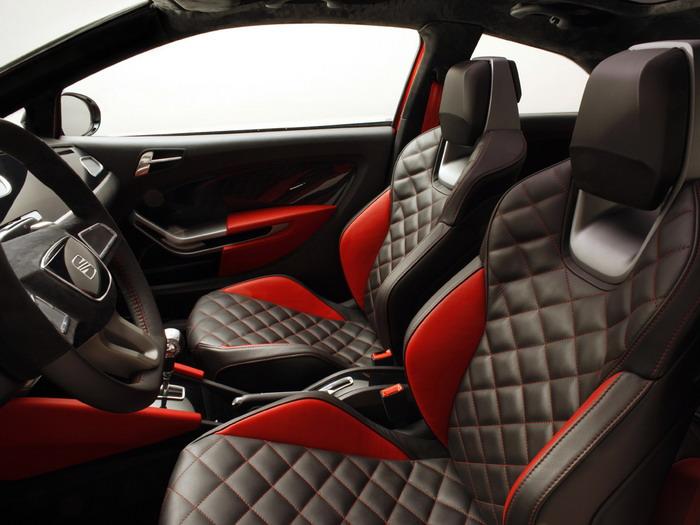 VW Grubunun, segmentinde 1.4 TSI motorunun 7 ileri DSG vites kutusu ile birlikte yer aldığı ilk modelleri olan Ibiza Cupra ve Ibiza Bocanegra, XDS sisteminin ilave edilmesiyle teknolojik olarak da son derece ileride.