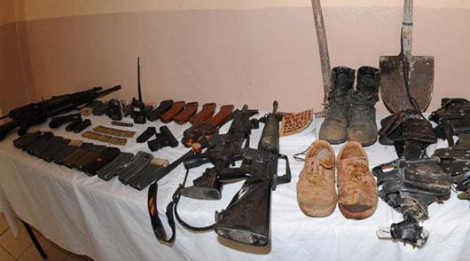 Kahramanmaraş'ın Pazarcık ilçesinde, güvenlik güçleri ile PKK'lı teröristler arasında çıkan çatışmada 3 terörist ölü, 1 terörist sağ ele geçirildi. Ele geçirilenler malzemeler arasındaki bulunan Hanefi Avcı'nın Haliç'te Yaşayan Simonlar kitabı dikkat çekti.