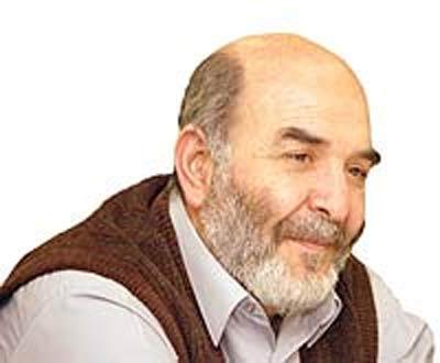 <b>Erenköy Cemaati:</b> Cemaatin etkili isimleri Ahmet Taşgetiren ve Tahir Büyükkörükçünün iktidarla ilişkileri hep iyi oldu. AK Partiyi şaşırtmazlar.