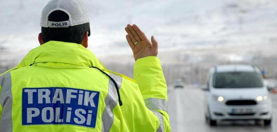 Son dakika... 2021 trafik cezaları belli oldu! 6 bin 700 TL'ye &ccedil;ıktı
