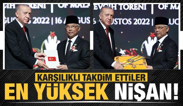 Başkan Erdoğan, Malezya Kralı Sultan Abdullah'a "Devlet nişanı" takdim etti