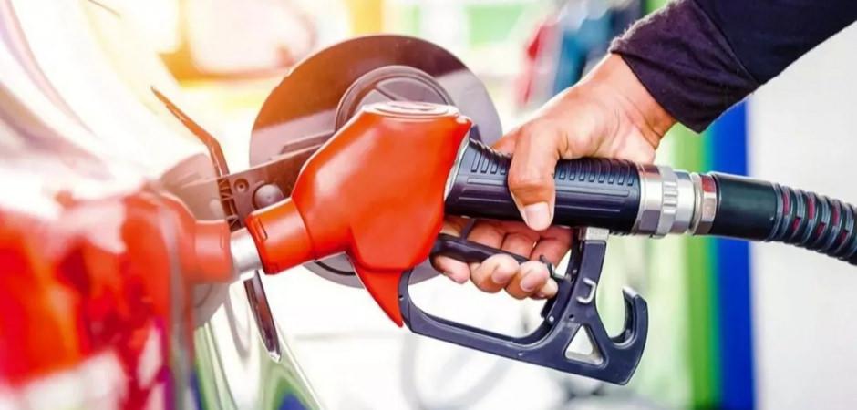 Araç sahiplerine güzel haber... Motorine indirim geliyor
