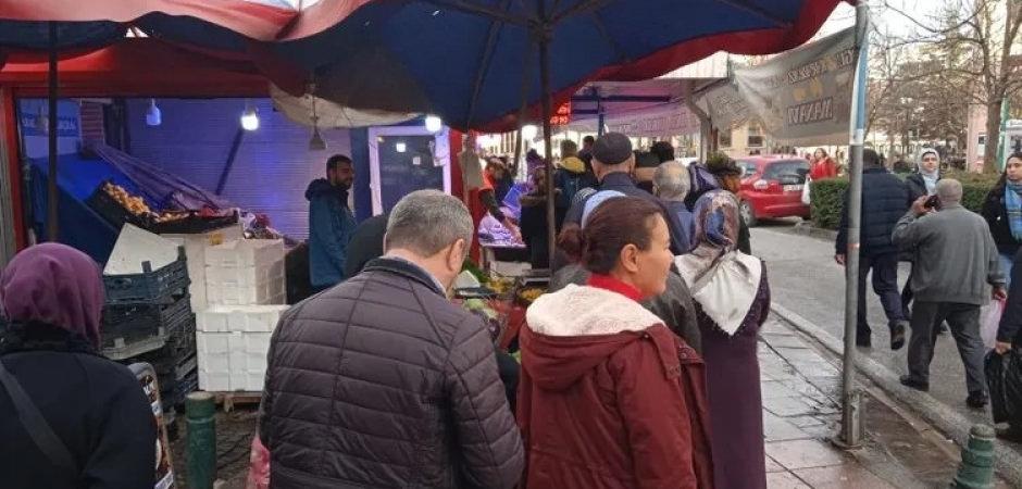 50 TL'ye düştü! Vatandaş tezgahlara akın etti