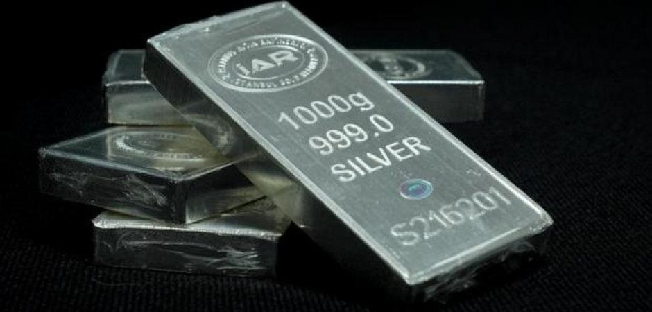 Altını kıskandıran rakam! G&uuml;m&uuml;ş, Nvidia&rsquo;yı ge&ccedil;ti, d&uuml;nyanın en değerli ikinci varlığı oldu