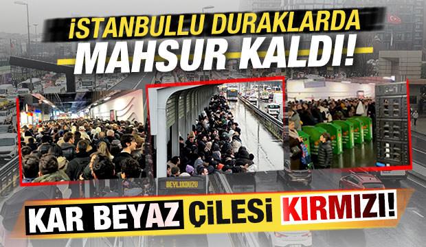 İstanbullunun &ccedil;ilesi yine değişmedi! Kar yağdı, vatandaşlar duraklar mahsur kaldı