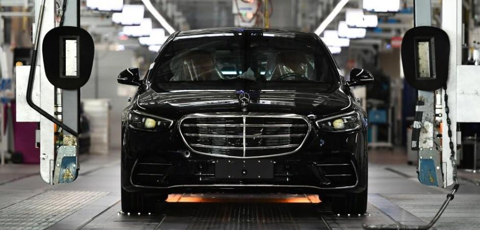 Mercedes'in satışları &Ccedil;in etkisiyle geriledi