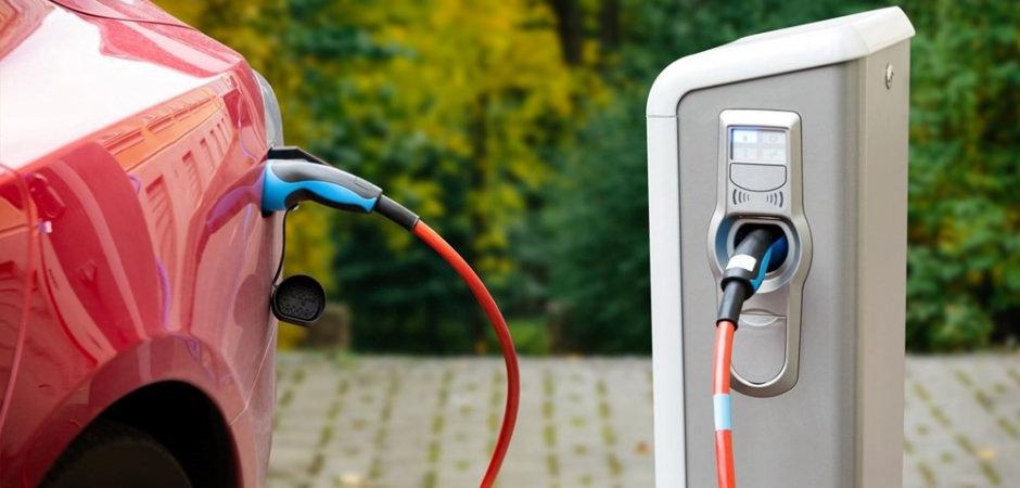 Evlerde elektrikli araç şarj istasyonu kurulumu kolaylaştı: İşte yeni kurallar!
