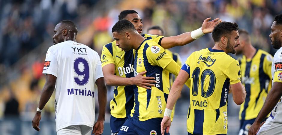 Islıkların gölgesinde kazanan Fenerbahçe