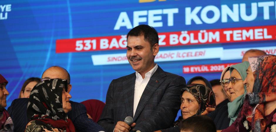 Bakan Kurum: Evlerimizi 1 yıl içerisinde teslim edeceğiz!