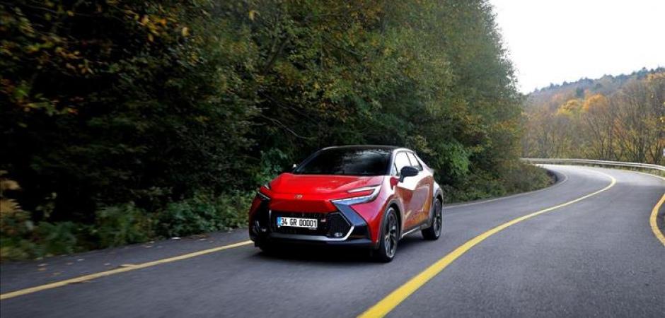 Toyota, C-HR Hybrid modelinin "GR SPORT" donanımını ürün gamına ekledi